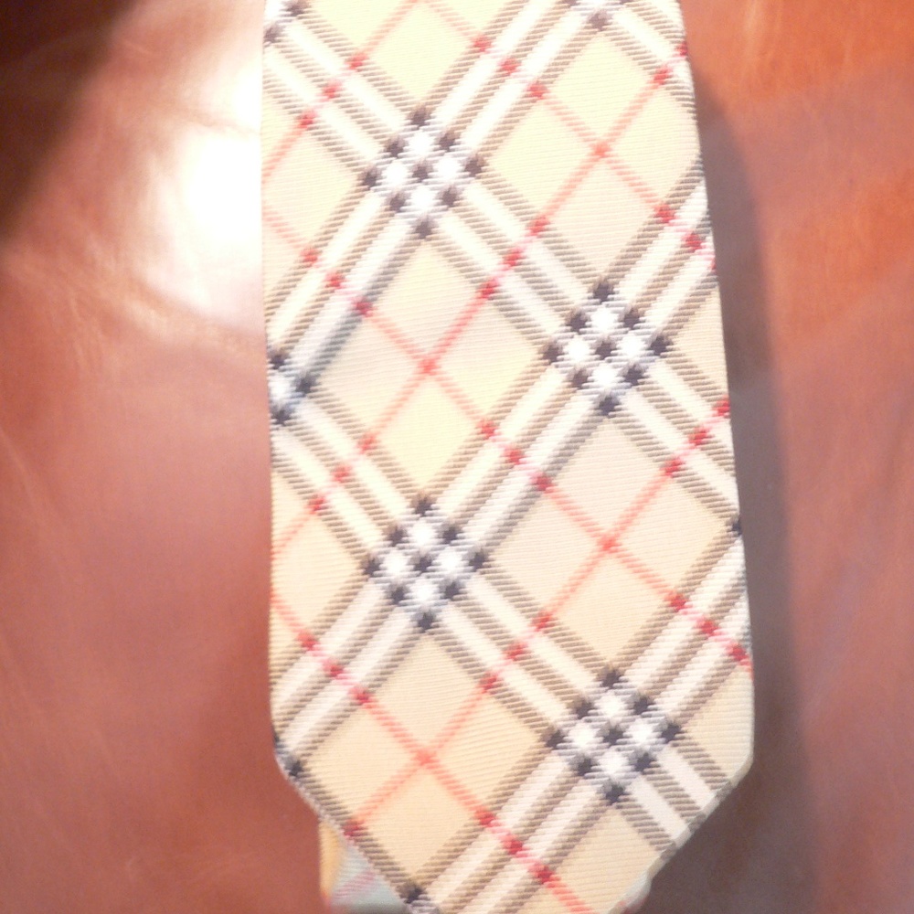 VINTAGE BURBERRY'S NOVA CHECK TIE